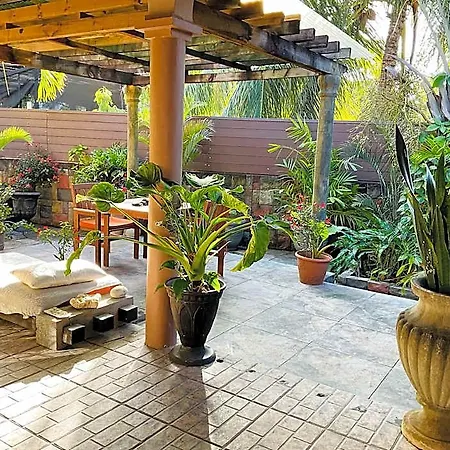 Effie\'S Mountain View Villa